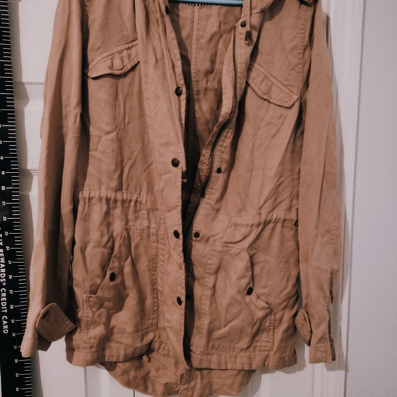 Women's Tan Jacket Hooded Super Soft 3/4 Length Fishtail New - Picture 10 of 12